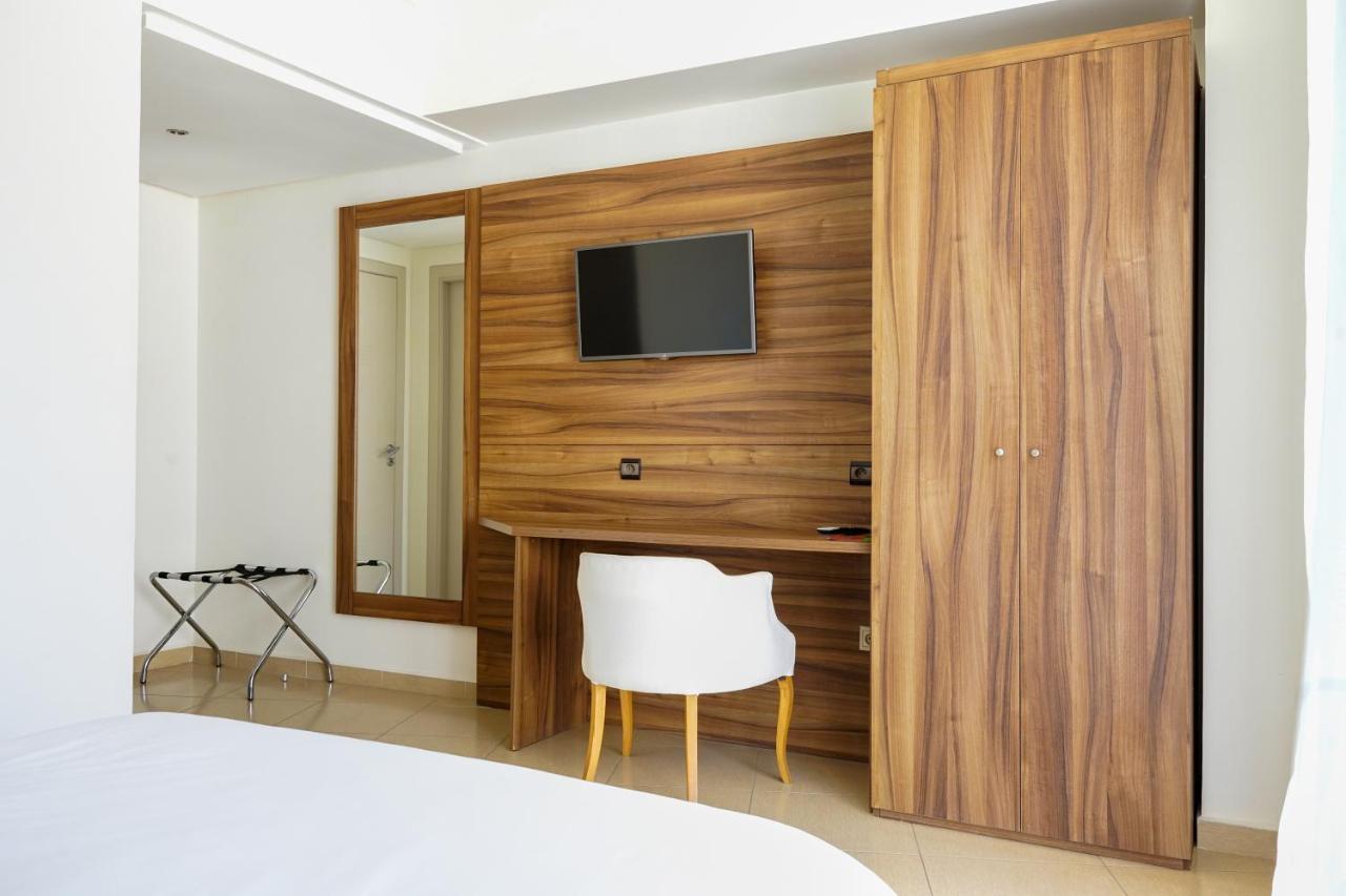 Hotel El Djenina Ταγγέρη Εξωτερικό φωτογραφία