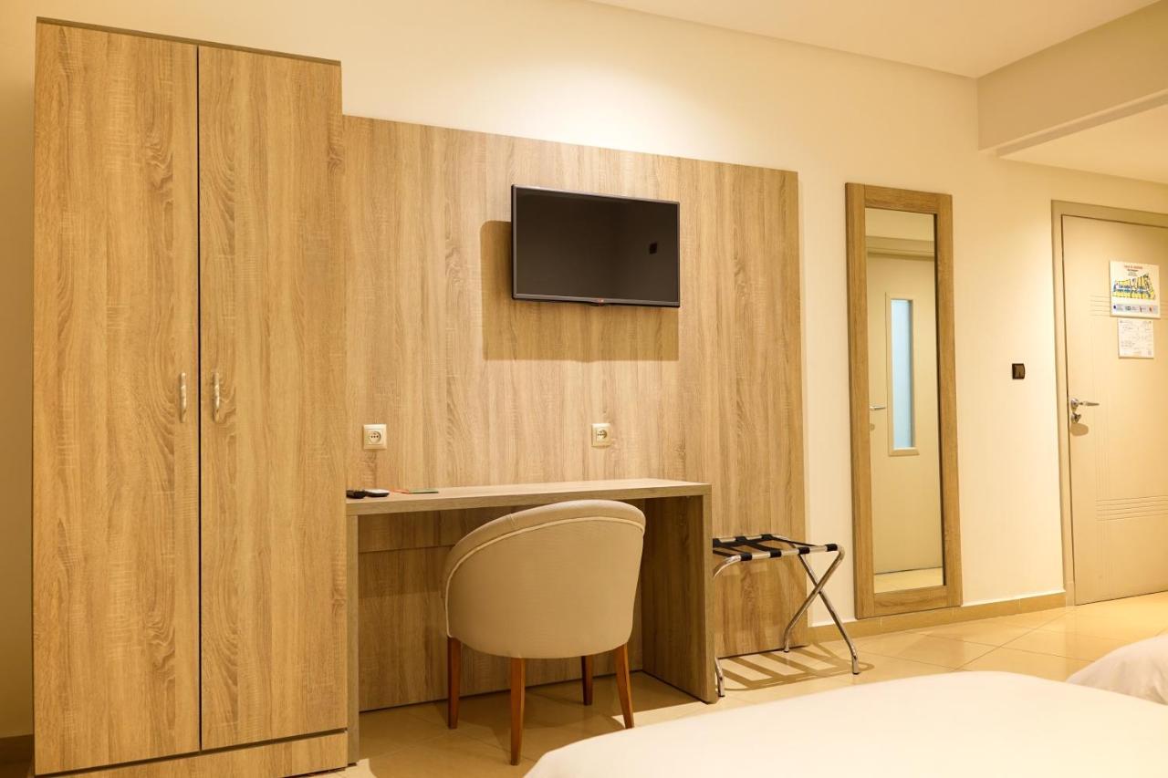 Hotel El Djenina Ταγγέρη Εξωτερικό φωτογραφία